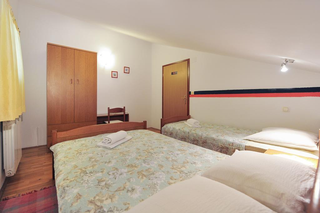 Guesthouse Baric ザダル エクステリア 写真